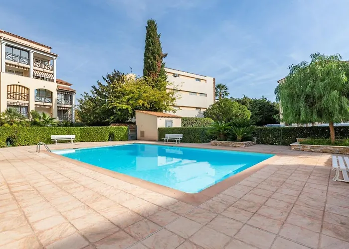 Apartment Les Coralines-3 By Interhome Sainte-Maxime